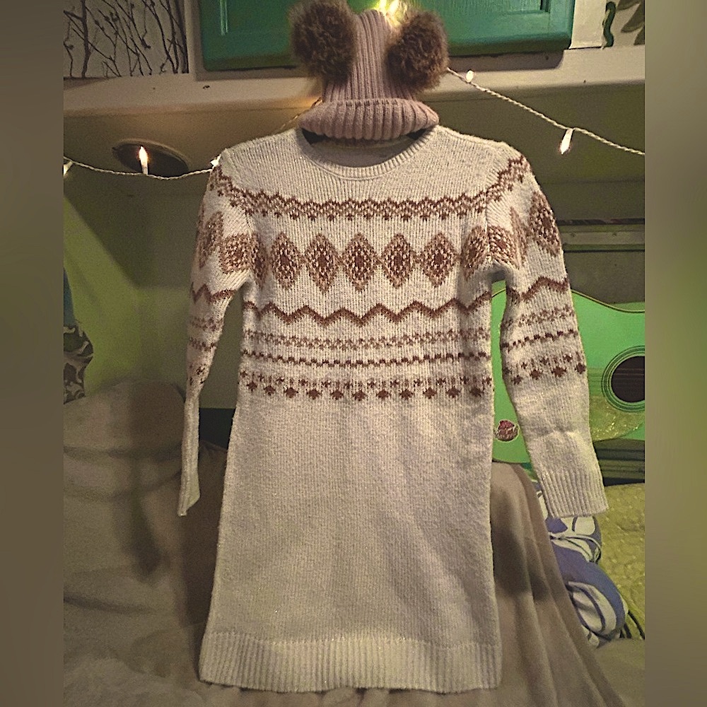 SET Sweater Dress & Pom Hat